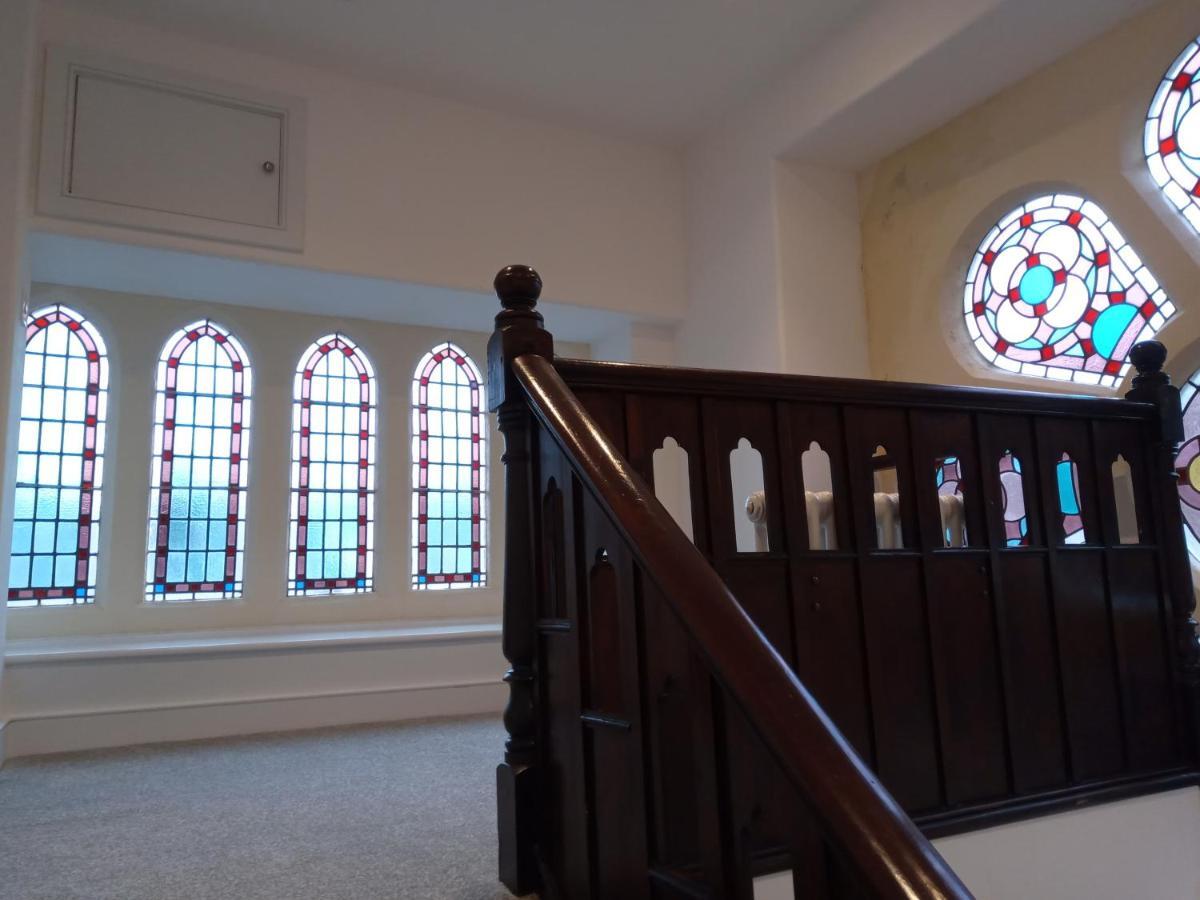 6 Rose Chapel Penthouse Truro Exterior photo